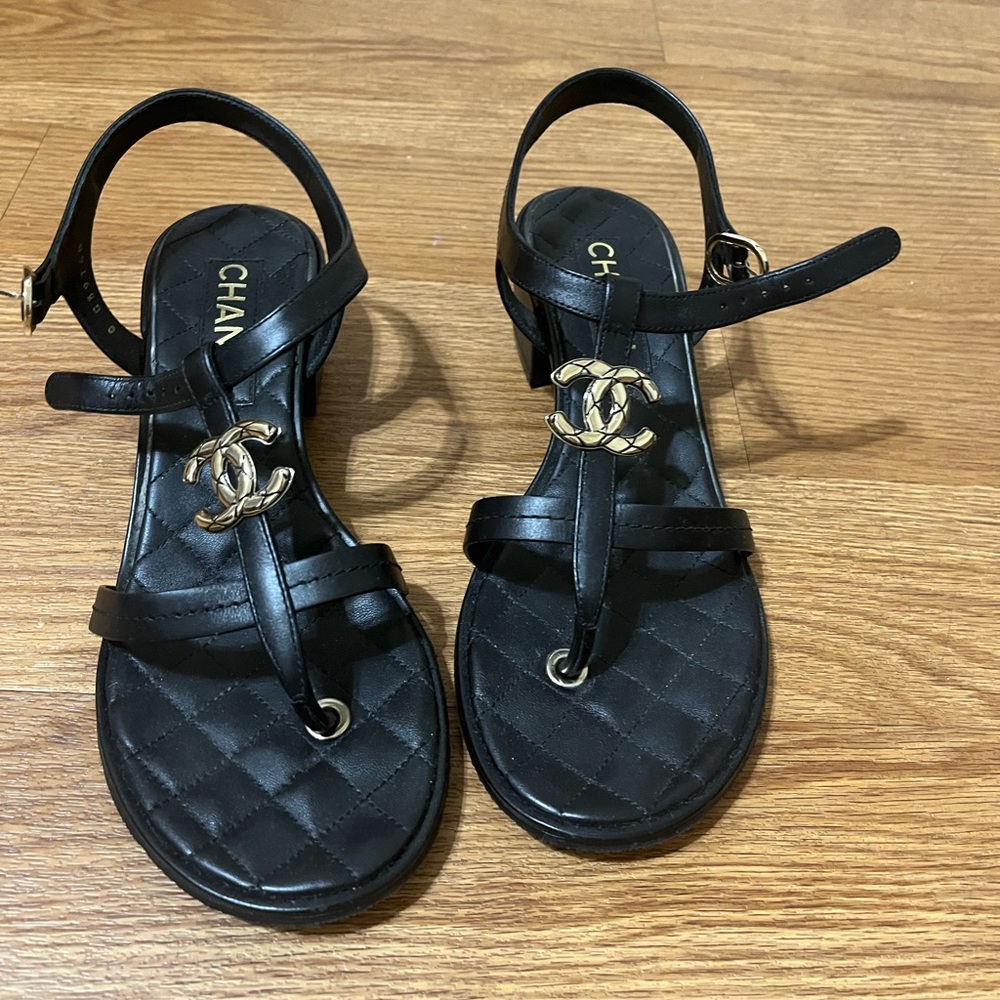 Chanel Black and Gold Flat Sandals with Quilted Footbed